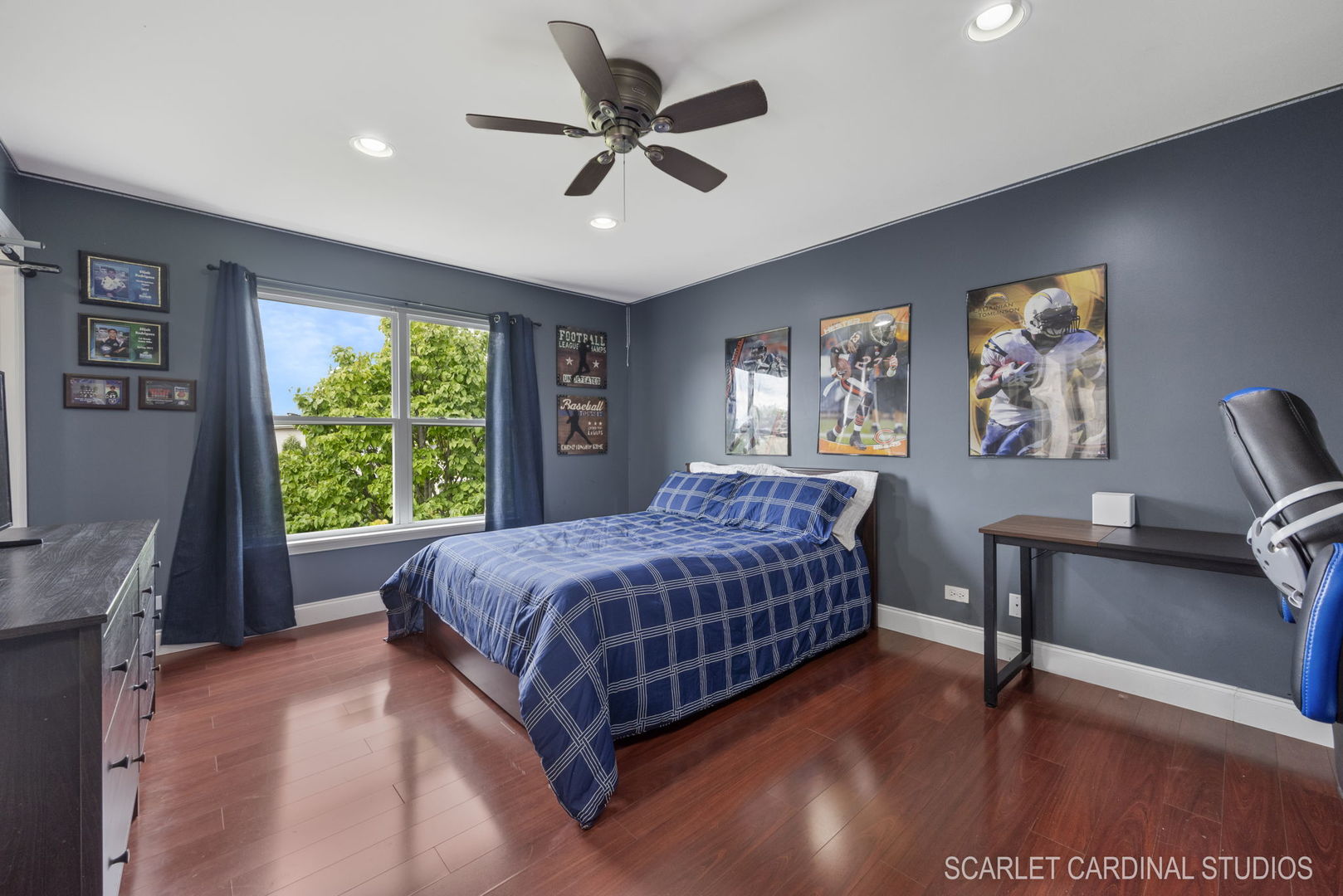 312 Veronica Circle Bartlett, IL 60103 - Photo 23 of 45 a bedroom with a bed window and a desk