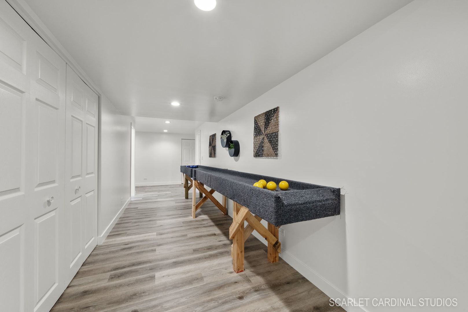 312 Veronica Circle Bartlett, IL 60103 - Photo 31 of 45 a view of a hallway with wooden floor