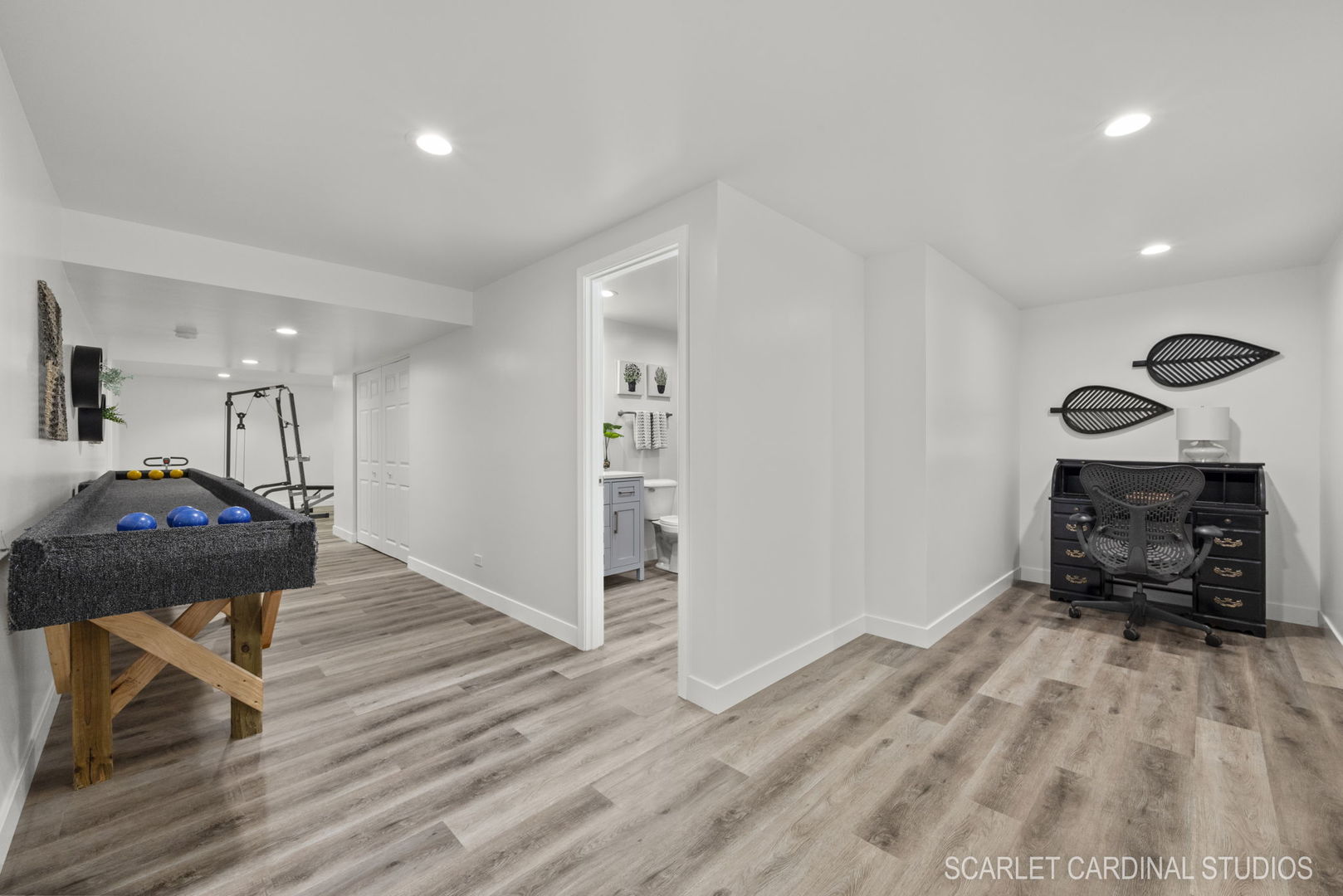 312 Veronica Circle Bartlett, IL 60103 - Photo 35 of 45 a living room with furniture and wooden floor