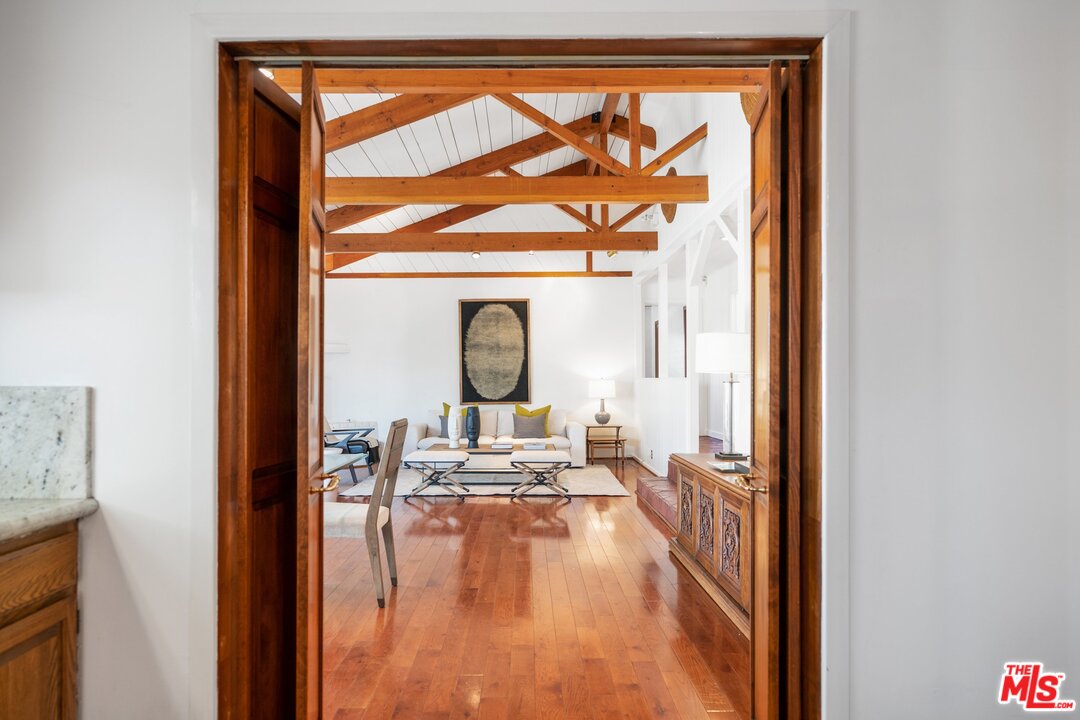 17361 Gresham Street Northridge, CA 91325 - Photo 11 of 54