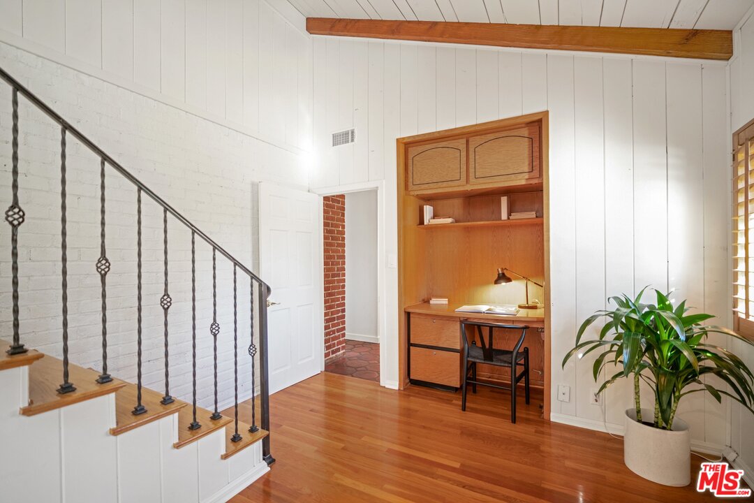 17361 Gresham Street Northridge, CA 91325 - Photo 19 of 54