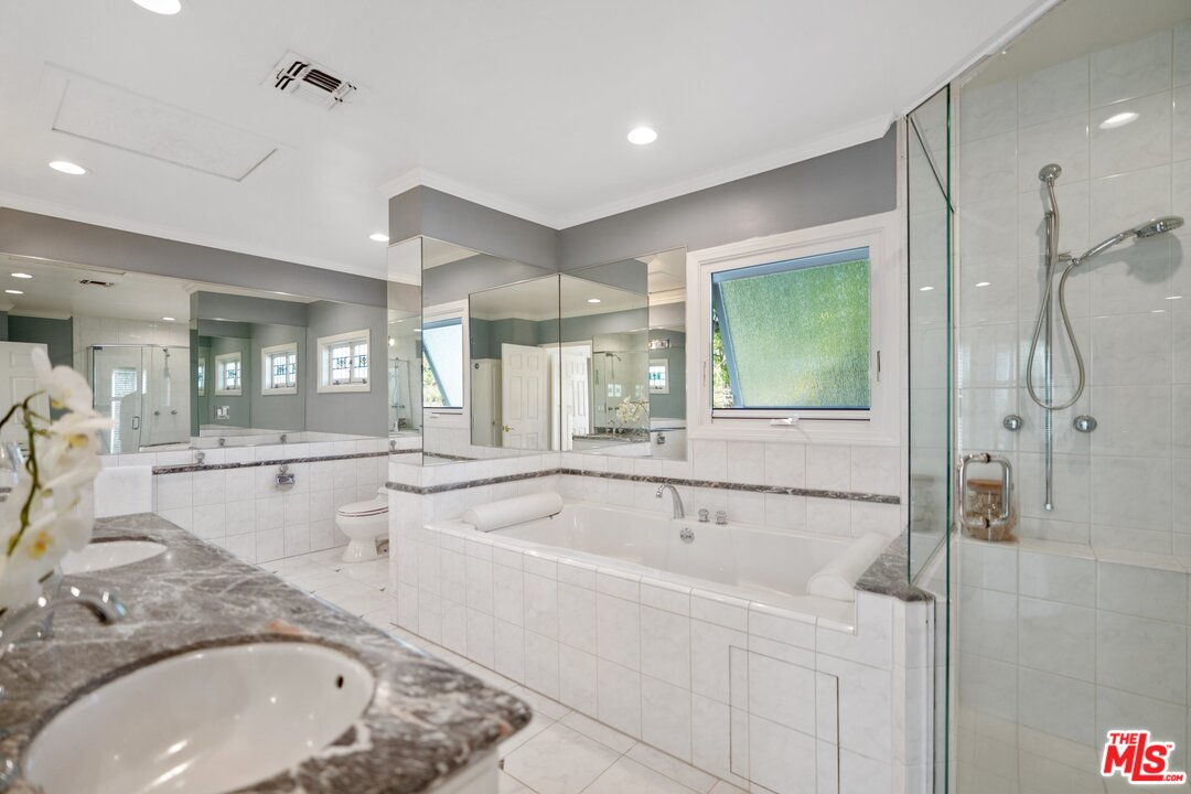 17361 Gresham Street Northridge, CA 91325 - Photo 24 of 54