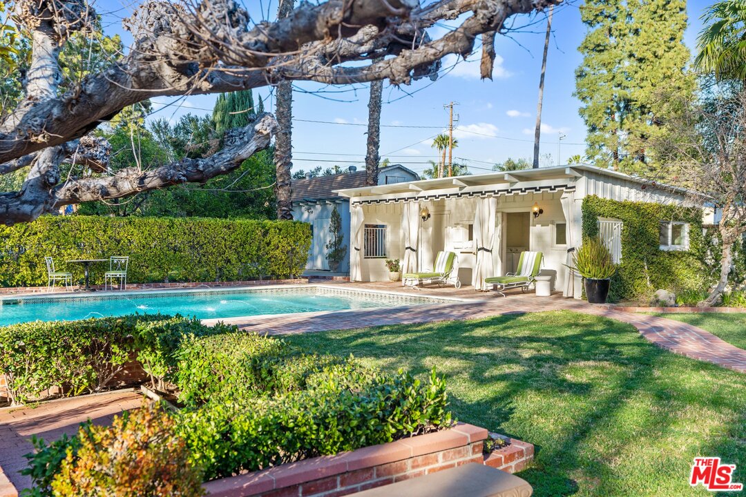 17361 Gresham Street Northridge, CA 91325 - Photo 31 of 54