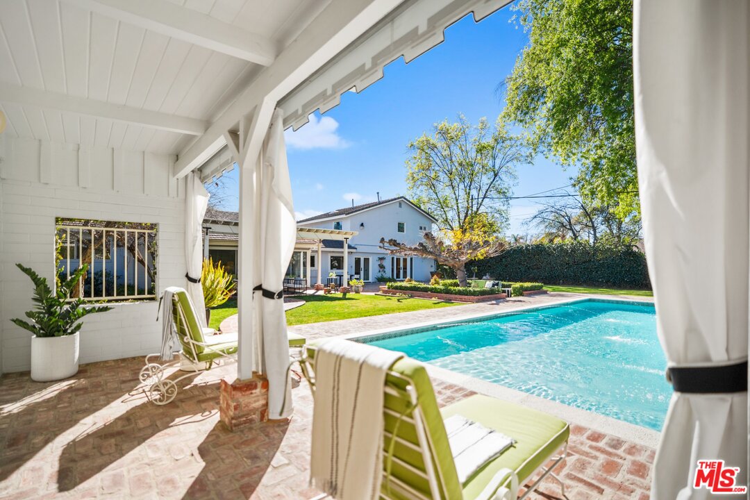 17361 Gresham Street Northridge, CA 91325 - Photo 32 of 54