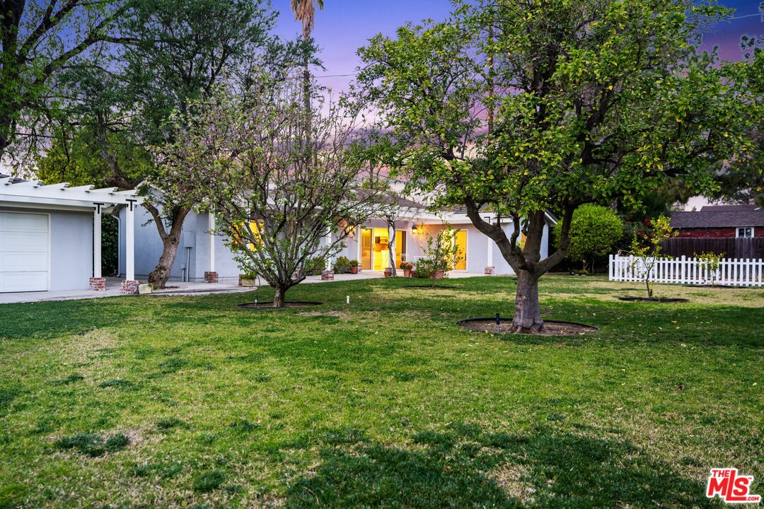 17361 Gresham Street Northridge, CA 91325 - Photo 34 of 54