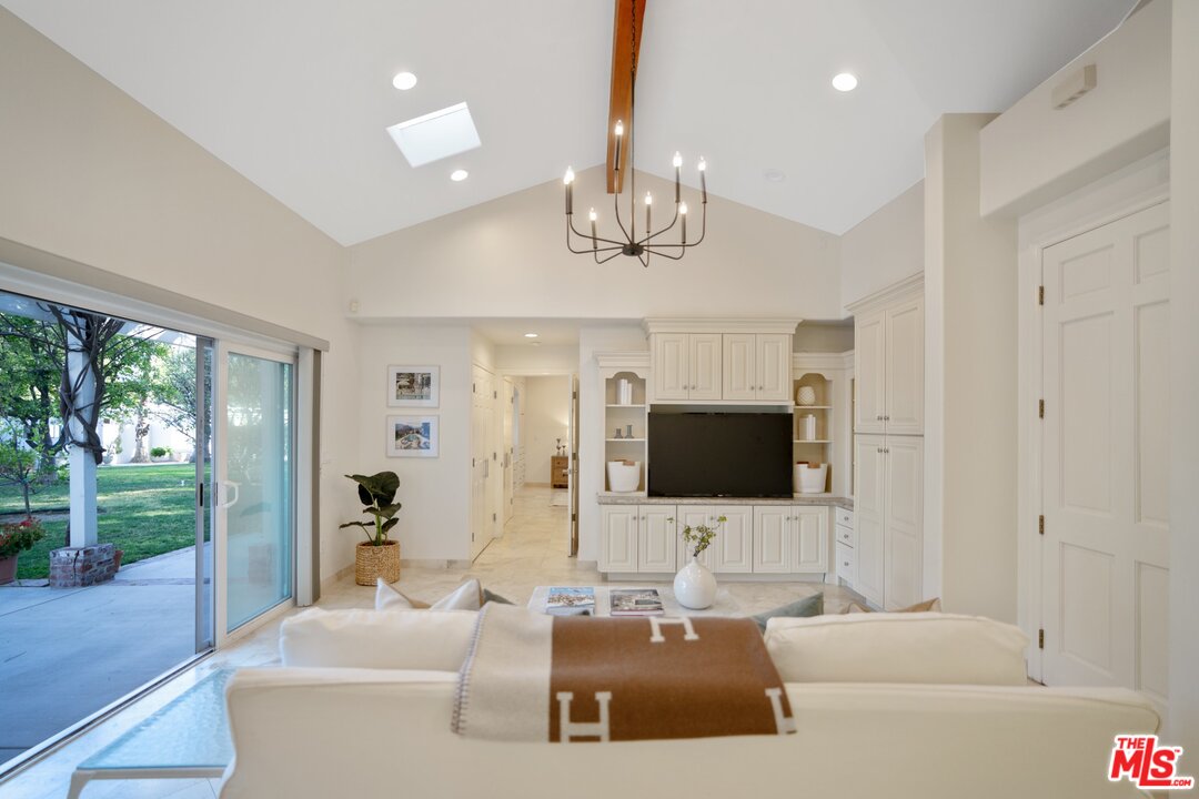 17361 Gresham Street Northridge, CA 91325 - Photo 38 of 54