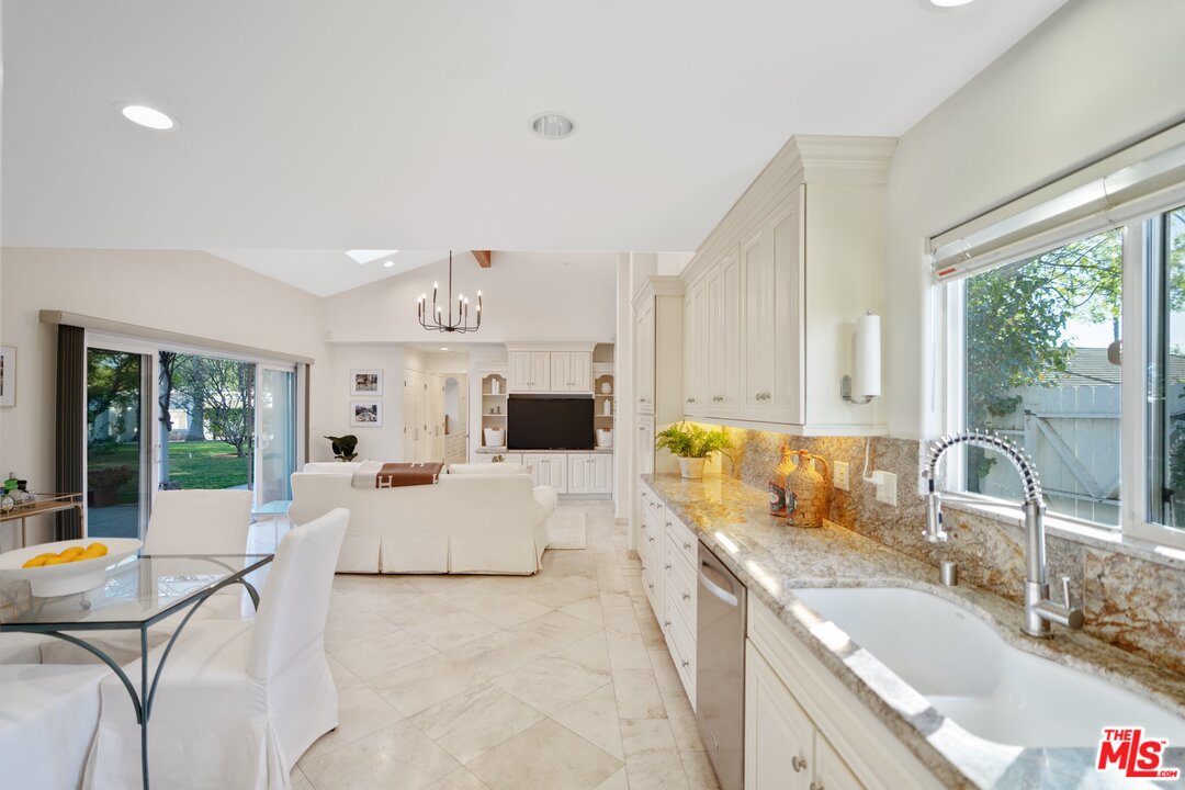 17361 Gresham Street Northridge, CA 91325 - Photo 39 of 54