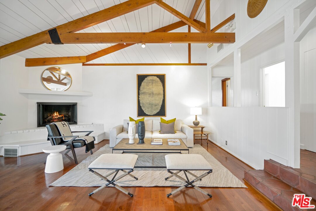 17361 Gresham Street Northridge, CA 91325 - Photo 5 of 54