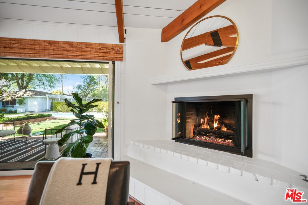 17361 Gresham Street Northridge, CA 91325 - Photo 7 of 54