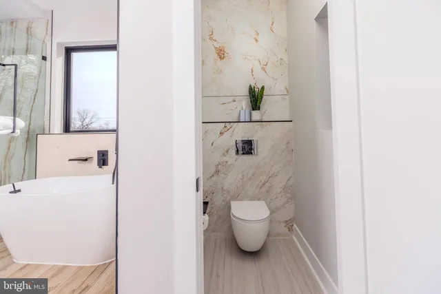 $2,499,900 | 3500 7th Street North, Arlington, VA 22201