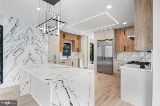 $2,499,900 | 3500 7th Street North, Arlington, VA 22201