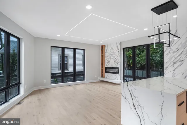 $2,499,900 | 3500 7th Street North, Arlington, VA 22201