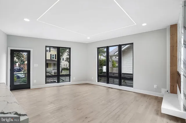 $2,499,900 | 3500 7th Street North, Arlington, VA 22201