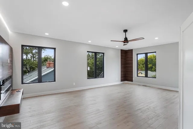 $2,499,900 | 3500 7th Street North, Arlington, VA 22201