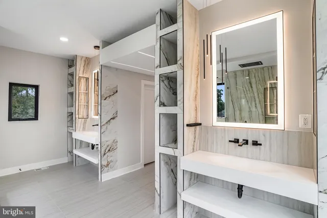 $2,499,900 | 3500 7th Street North, Arlington, VA 22201