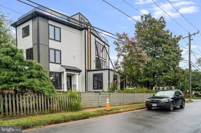 $2,499,900 | 3500 7th Street North, Arlington, VA 22201