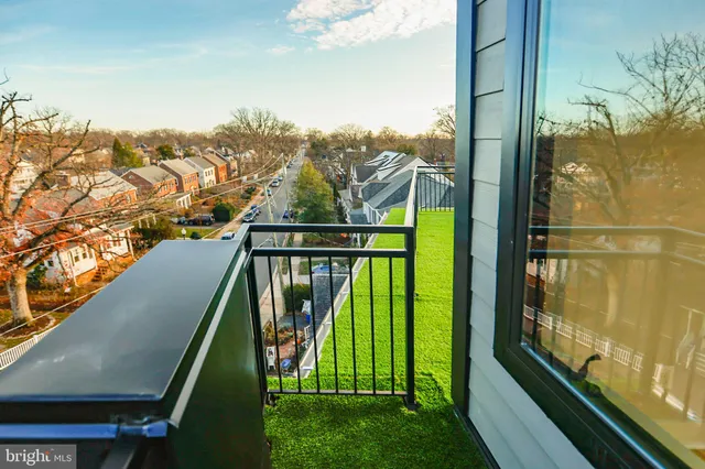 $2,499,900 | 3500 7th Street North, Arlington, VA 22201