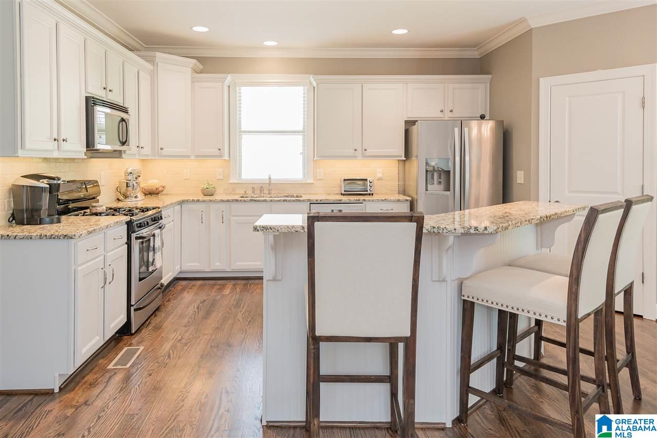 257 Shades Crest Road Birmingham, AL 35226 - Photo 10 of 39