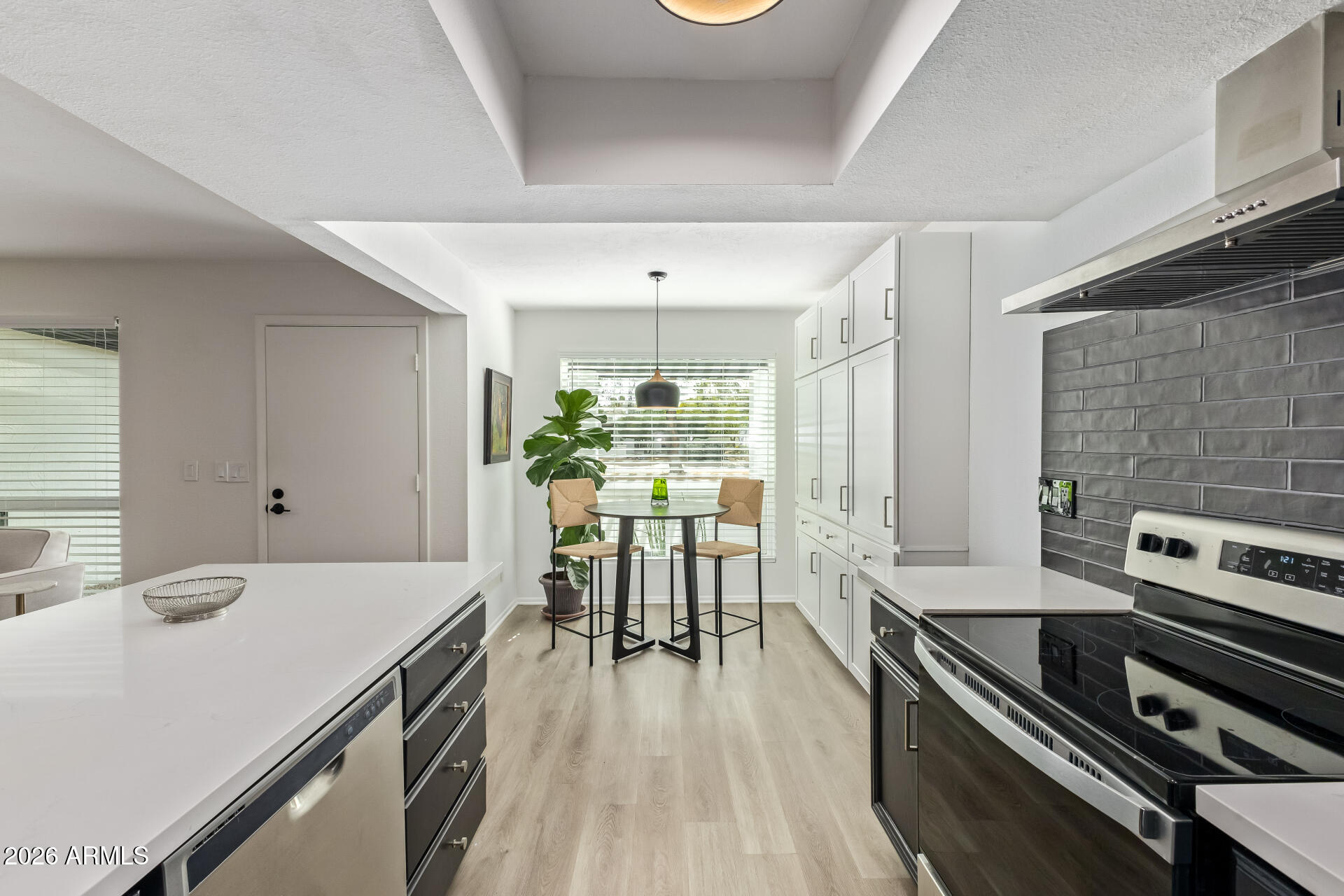 516 East Piping Rock Road Phoenix, AZ 85022 - Photo 12 of 33 Breakfast Nook