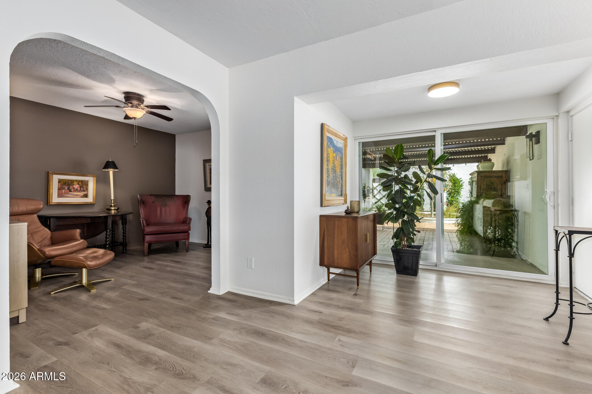 516 East Piping Rock Road Phoenix, AZ 85022 - Photo 13 of 33 Office