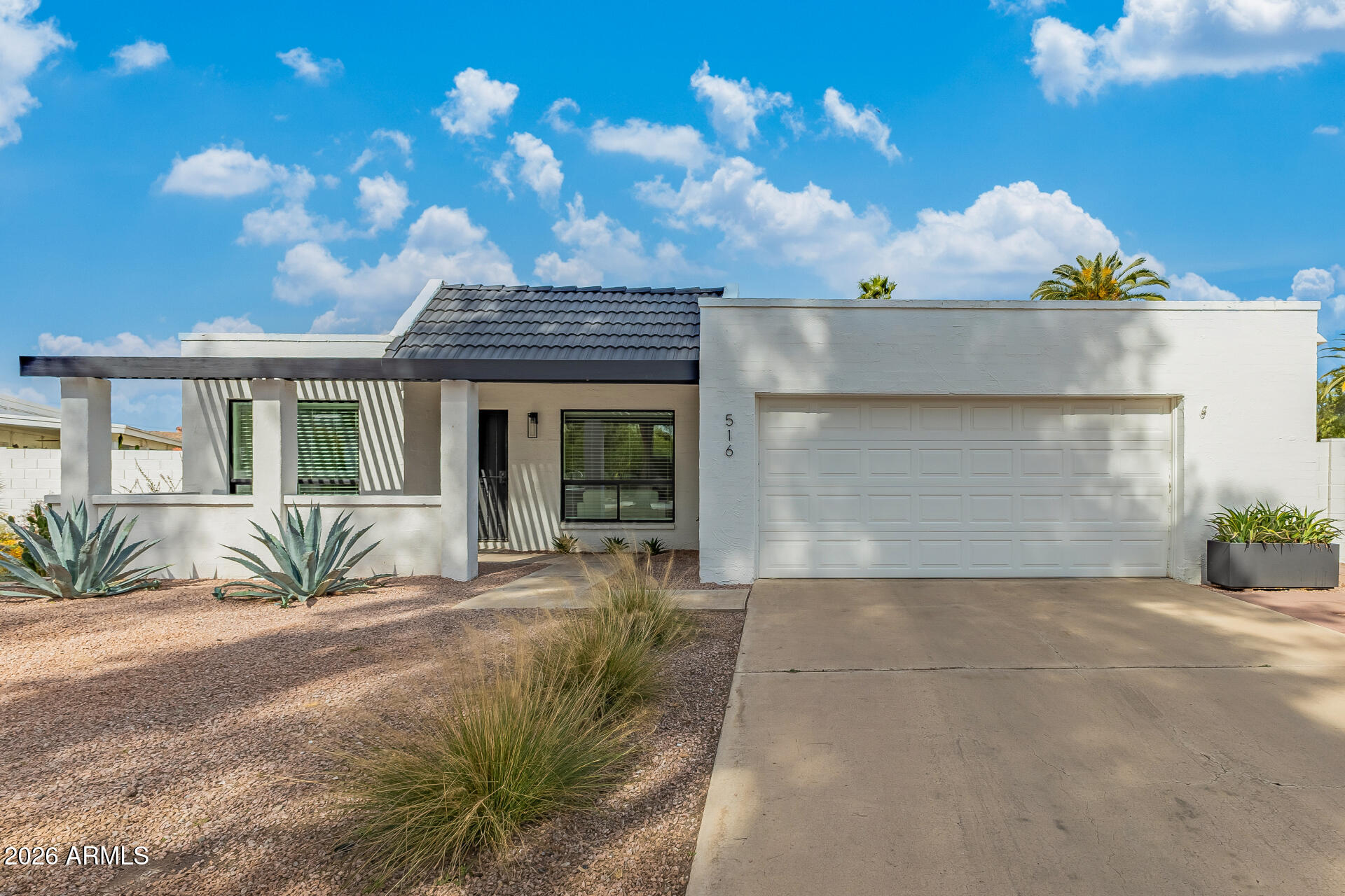 516 East Piping Rock Road Phoenix, AZ 85022 - Photo 2 of 33 Front Elevation