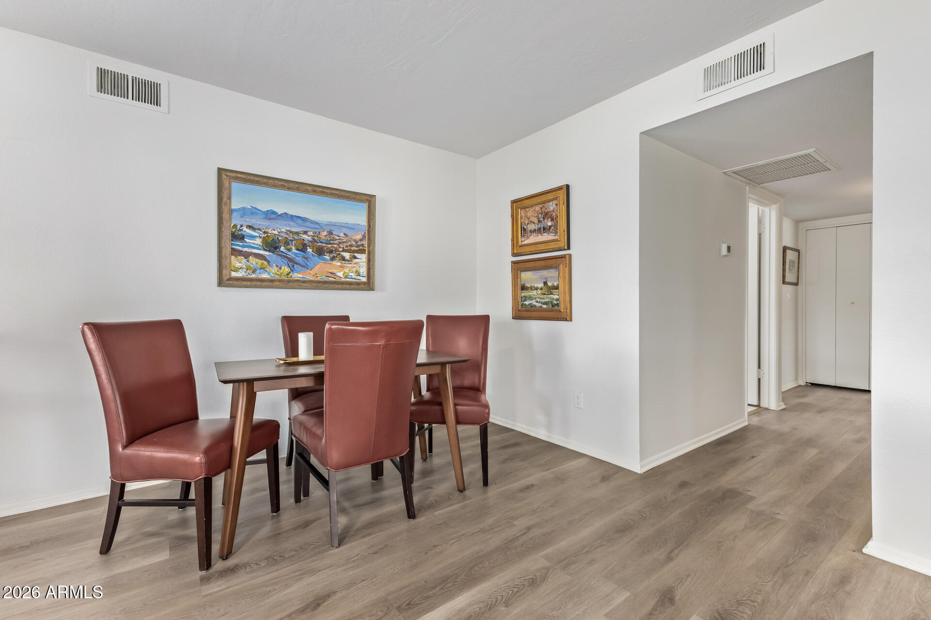 516 East Piping Rock Road Phoenix, AZ 85022 - Photo 9 of 33 Dining Nook