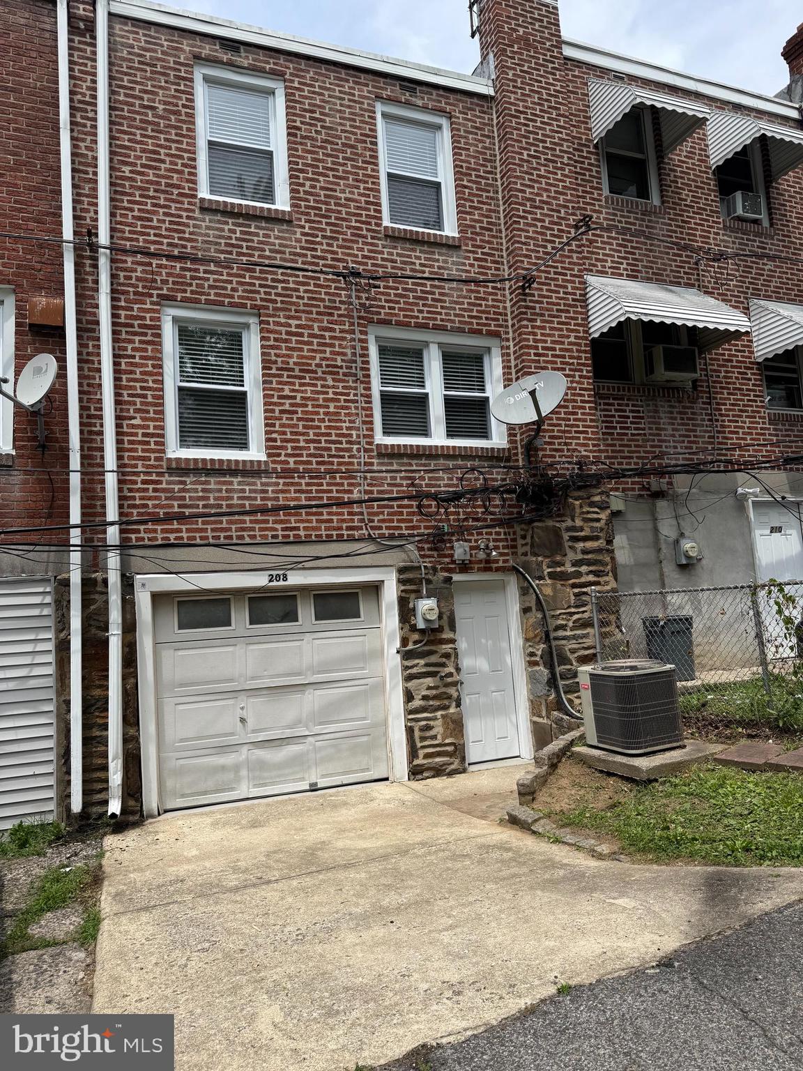 208 Golf Road Darby, PA 19023 - Photo 10 of 10