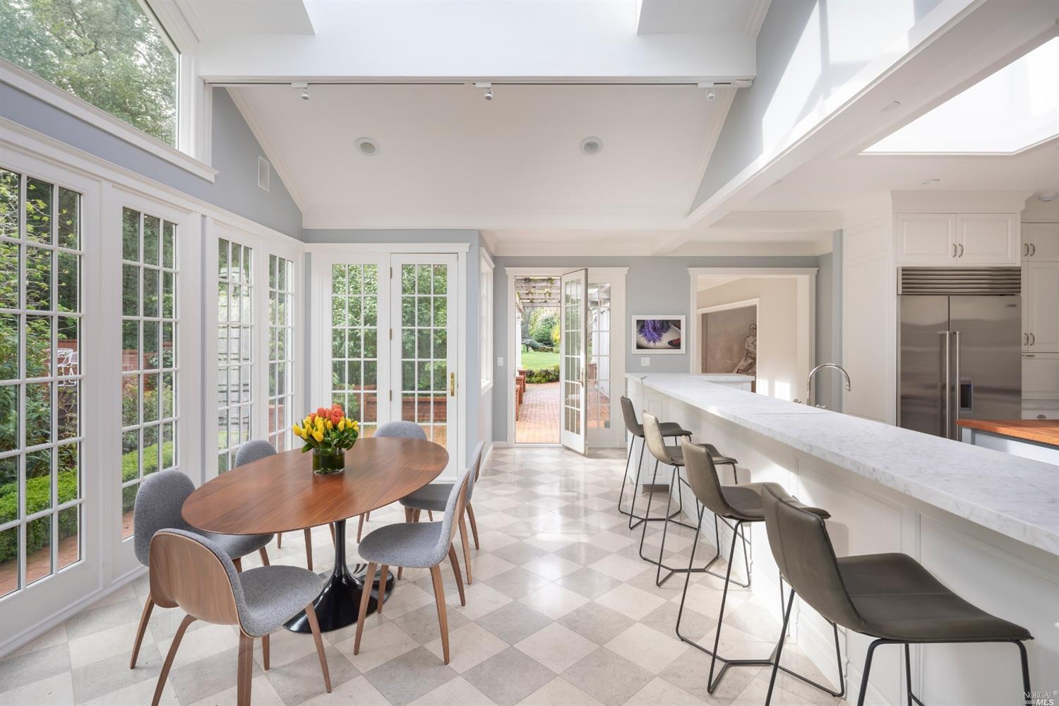 233 Woodland Road Kentfield, CA 94904 - Photo 5 of 39