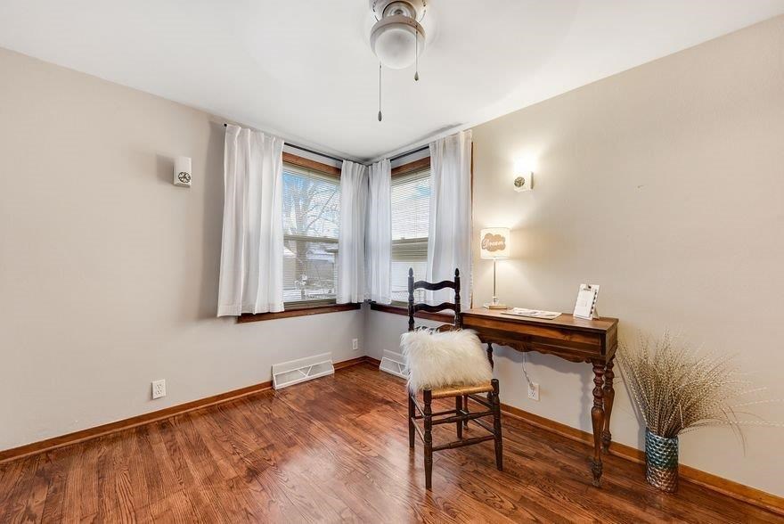 231 South Ridge Street Crown Point, IN 46307 - Photo 12 of 15 880x588
