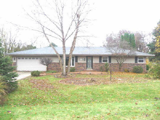 5933 Hillsbrough Road Rockford, IL 61109 - Photo 1 of 11 Gallery Image 1