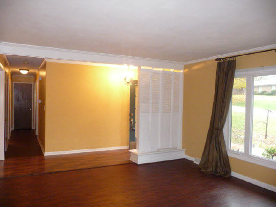 5933 Hillsbrough Road Rockford, IL 61109 - Photo 3 of 11 Gallery Image 3