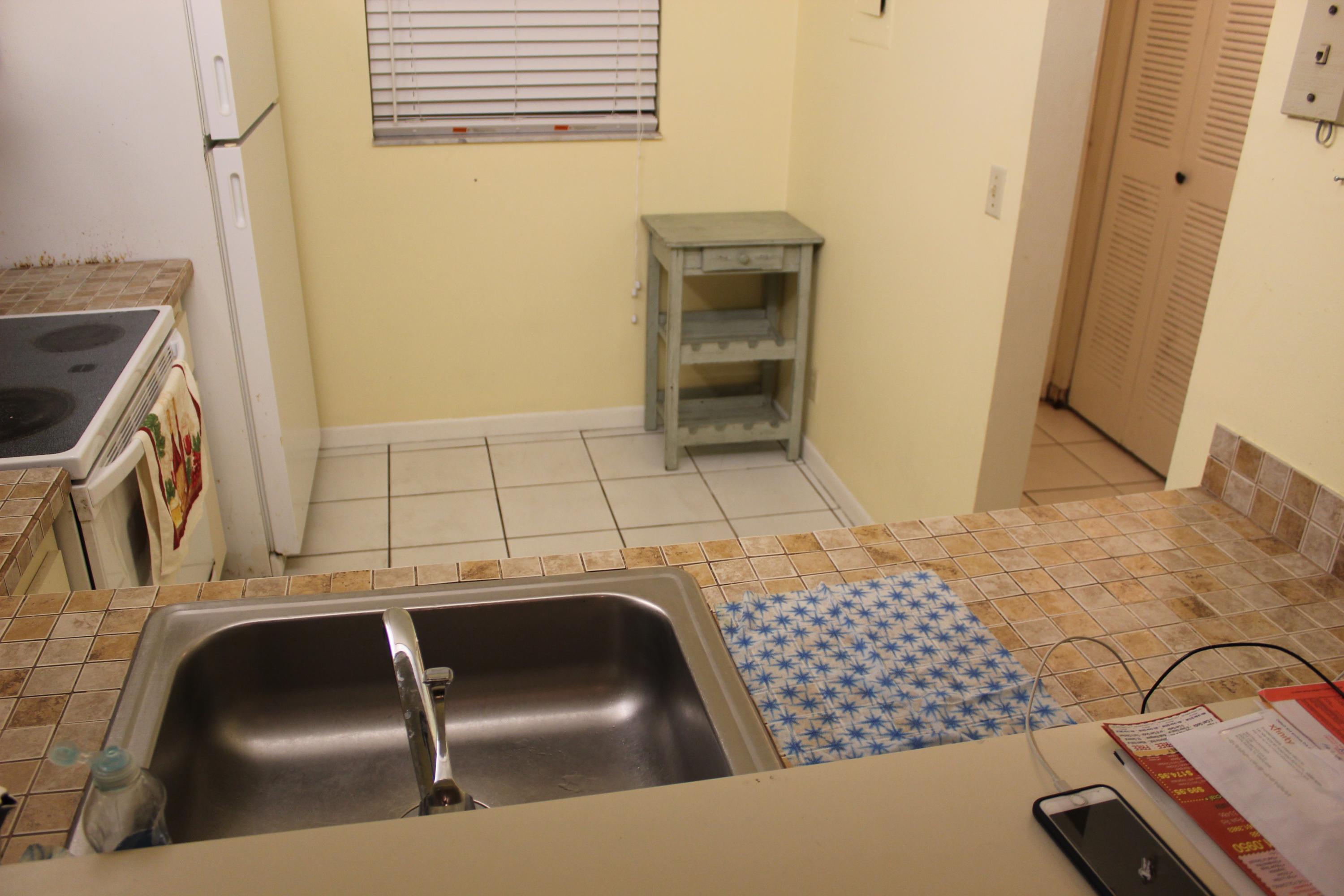6832 Palmetto Circle South, Unit 105 Boca Raton, FL 33433 - Photo 3 of 19 IMG_1023