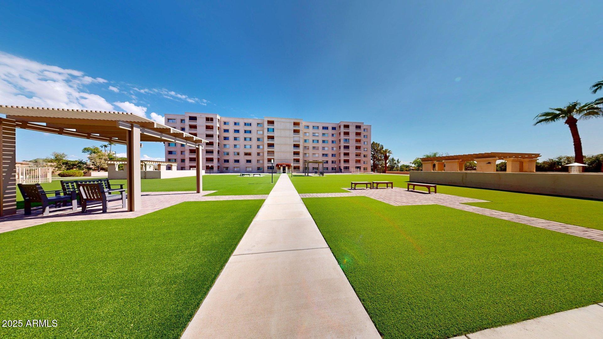 7950 East Camelback Road, Unit 610 Scottsdale, AZ 85251 - Photo 21 of 23 7950-E-Camelback-Rd-610-09112025_114737