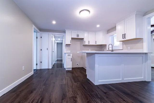 $549,900 | 52 Whittier Street, Newton, NH 03858