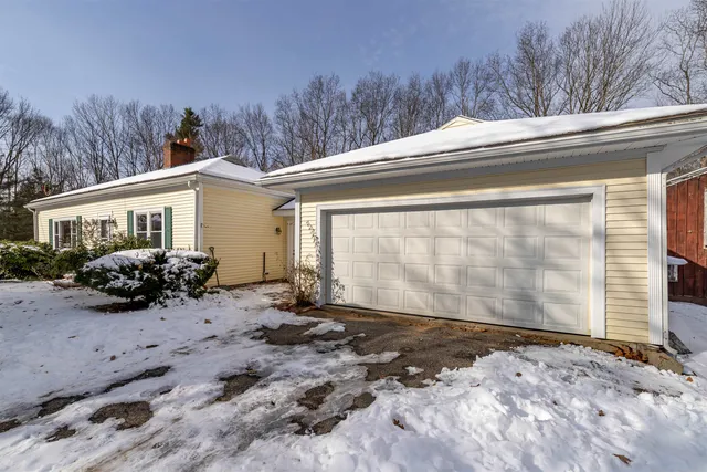 $549,900 | 52 Whittier Street, Newton, NH 03858