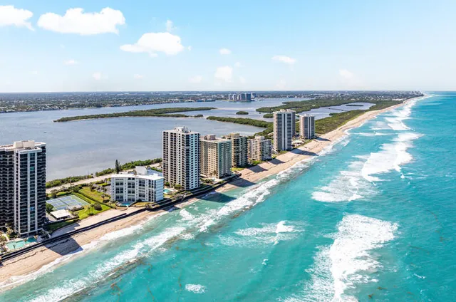 $625,000 | 5400 North Ocean Drive, Unit 5C, Singer Island, FL 33404