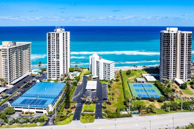 $625,000 | 5400 North Ocean Drive, Unit 5C, Singer Island, FL 33404