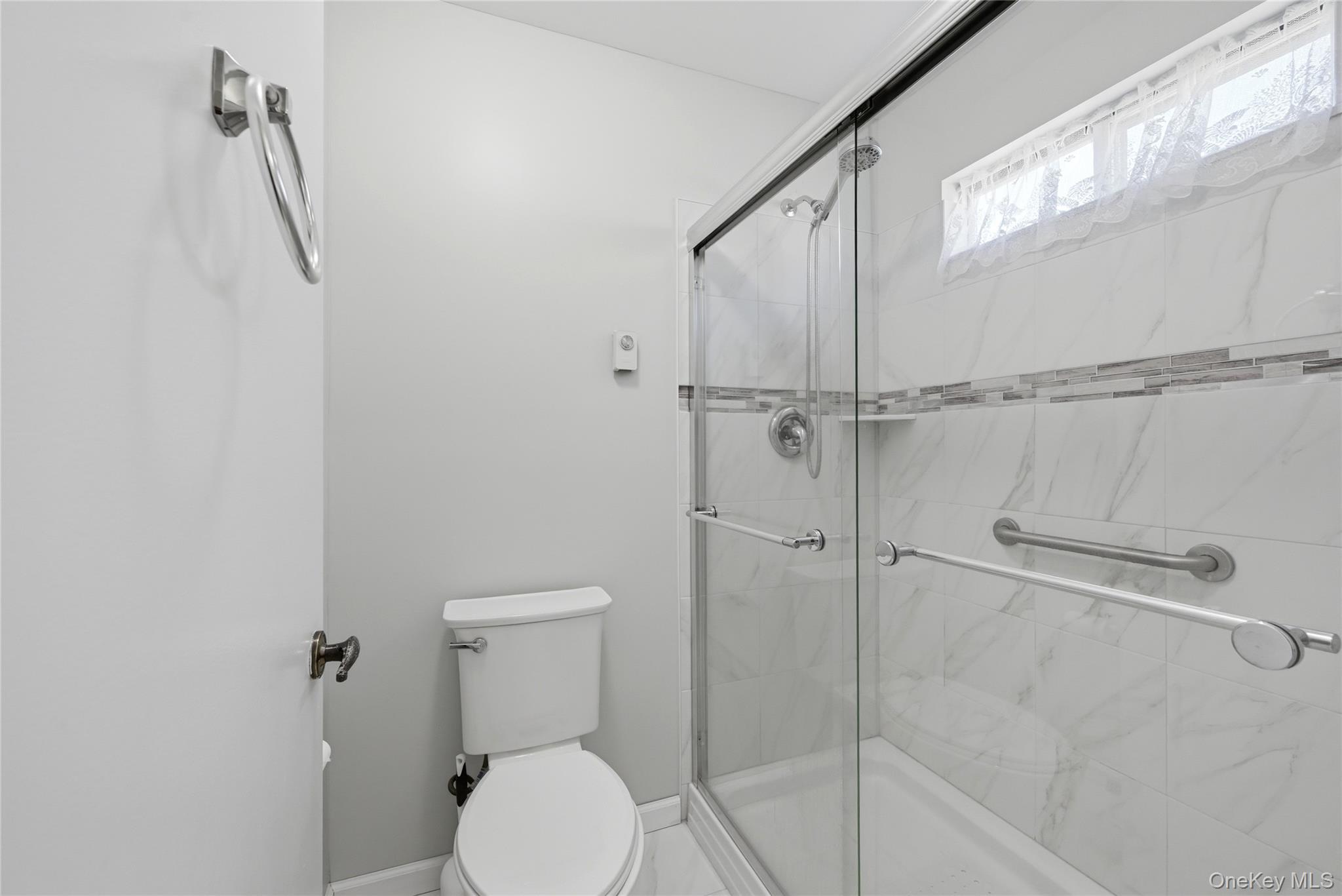 506 Lancaster Court Ridge, NY 11961 - Photo 24 of 31