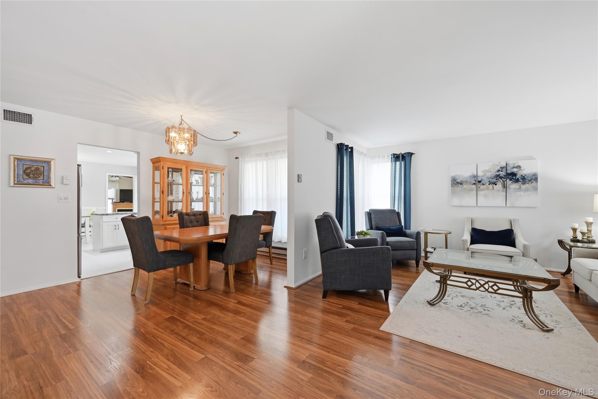 506 Lancaster Court Ridge, NY 11961 - Photo 10 of 31