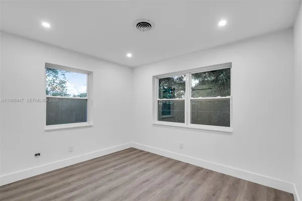 $2,700 | 3180 Northeast 10th Terrace, Pompano Beach, FL 33064