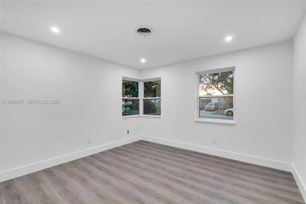 $2,700 | 3180 Northeast 10th Terrace, Pompano Beach, FL 33064