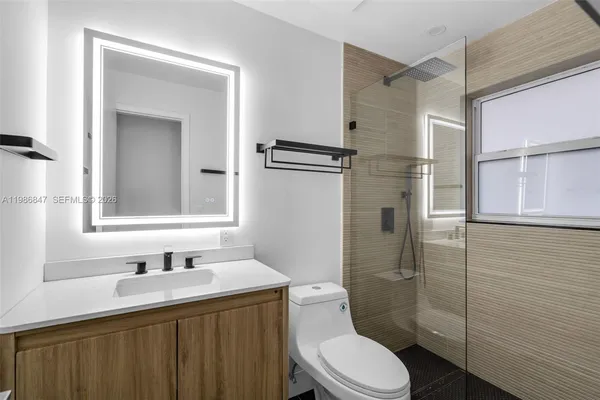 $2,700 | 3180 Northeast 10th Terrace, Pompano Beach, FL 33064