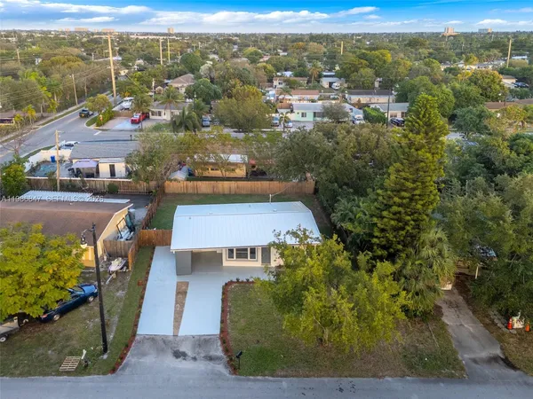 $2,700 | 3180 Northeast 10th Terrace, Pompano Beach, FL 33064