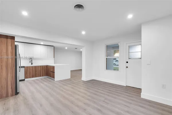 $2,700 | 3180 Northeast 10th Terrace, Pompano Beach, FL 33064