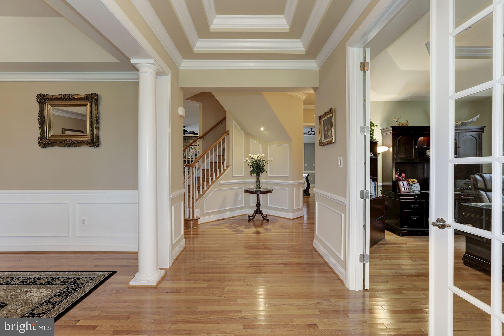 3839 Wayson Road Davidsonville, MD 21035 - Photo 16 of 82 Beautiful Foyer