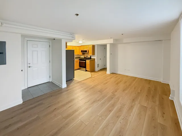 $1,550 | 206 West Main Street, Unit 2A, St. Charles, IL 60174