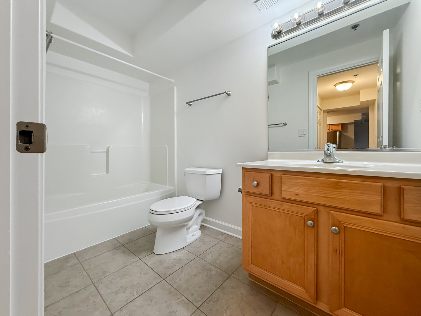 206 West Main Street, Unit 2A St. Charles, IL 60174 - Photo 8 of 12