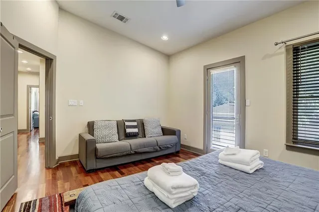 $4,500 | 602 West N Loop Boulevard, Unit B, Austin, TX 78751