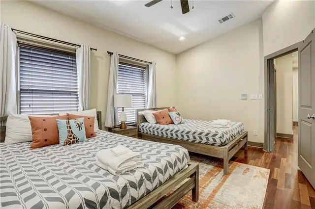 $4,500 | 602 West N Loop Boulevard, Unit B, Austin, TX 78751