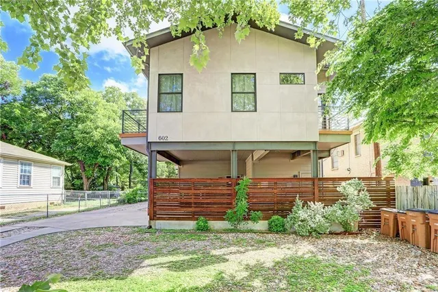 $4,500 | 602 West N Loop Boulevard, Unit B, Austin, TX 78751